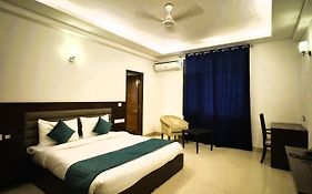 Tavisha Villa Film City Road Dadri Road